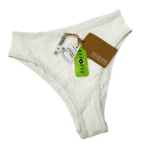 Berlook white textured bikini bottoms